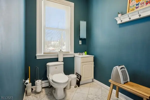 96 Park St, Montclair Twp., NJ 07042