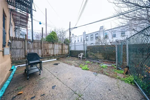 258 60th ST, Brooklyn, NY 11220