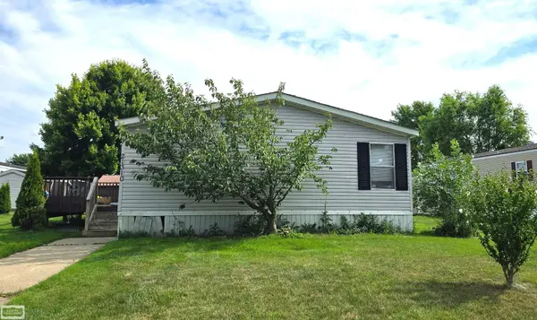 21310 Boquet DR, Macomb Twp, MI 48044