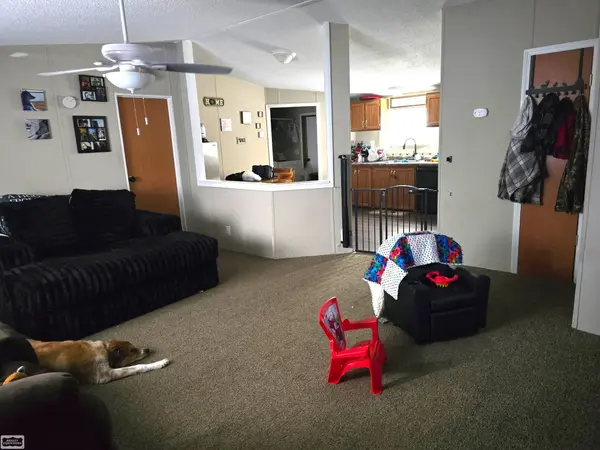 21310 Boquet DR, Macomb Twp, MI 48044