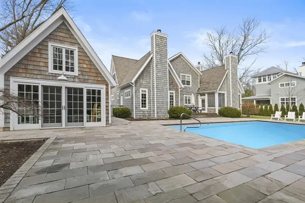 11674 Riviera DR, New Buffalo Twp, MI 49117