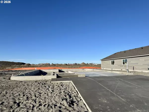 Hermiston, OR 97838,885 E Kinsley AVE