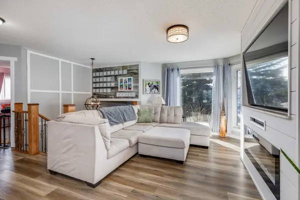 211 Silver Springs WAY NW, Airdrie, AB T4B 2Y3