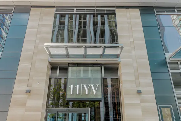 11 Yorkville AVE #4103, Toronto C02, ON M4W 0B7