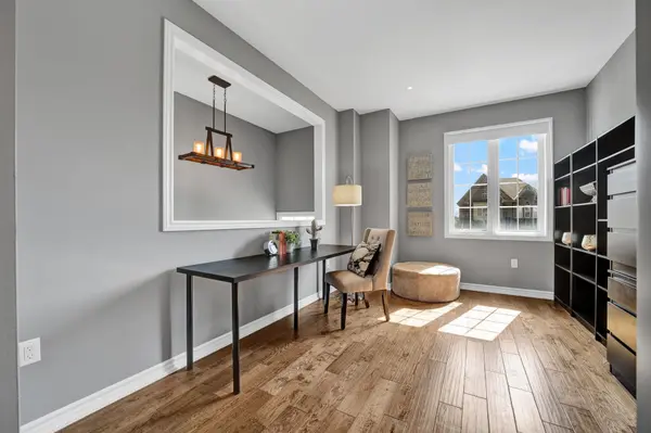 40 Ridge Gate CRES, East Gwillimbury, ON L0G 1M0