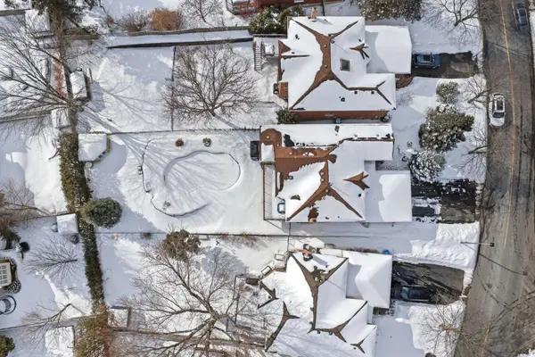 331 Kennedy ST W, Aurora, ON L4G 6L7