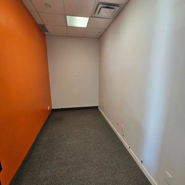 74 CEDAR POINTE DR #1009, Barrie, ON L4N 5R7