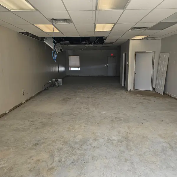 64 Cedar Pointe DR #1409, Barrie, ON L4N 5R7