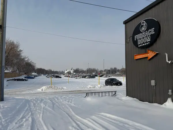 1 Elgin ST, Halton Hills, ON L7G 3M2