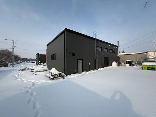 1 Elgin ST, Halton Hills, ON L7G 3M2