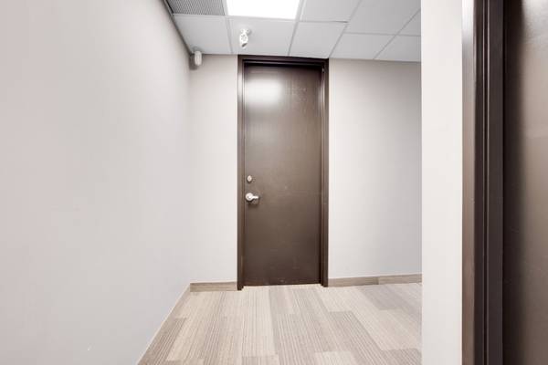 700 Dorval DR #502, Oakville, ON L6K 3V7