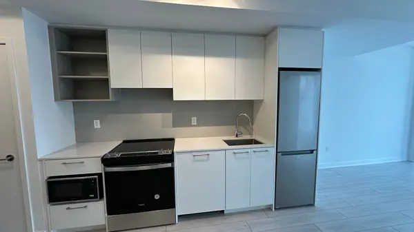 260 Malta AVE #718, Brampton, ON L6Y 0B5