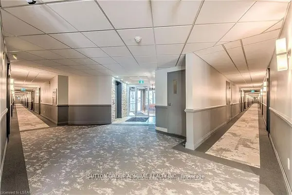 5 Jacksway CRES #108, London North, ON N5X 3T6