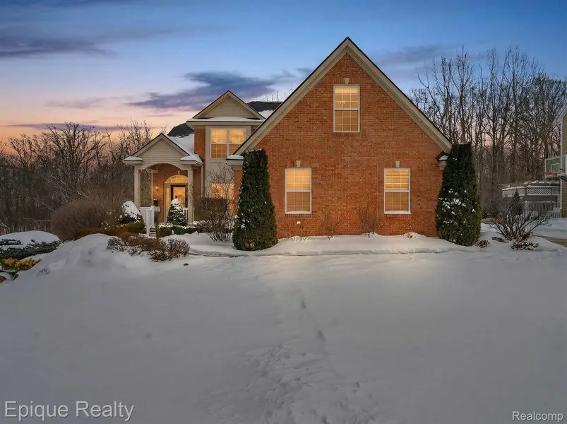 8459 Cranbrook DR, Grand Blanc Charter Township, MI 48439