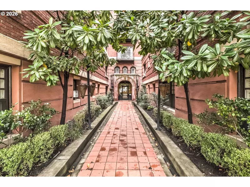 1829 NW LOVEJOY ST #103, Portland, OR 97209