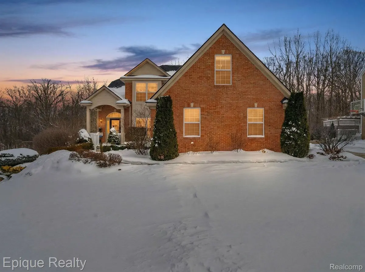 8459 Cranbrook DR, Grand Blanc Charter Township, MI 48439