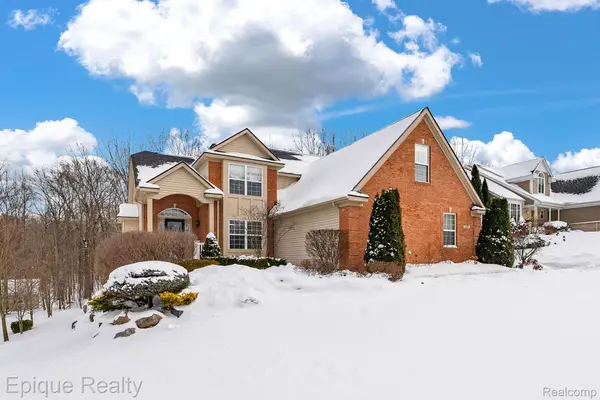 8459 Cranbrook DR, Grand Blanc Charter Township, MI 48439