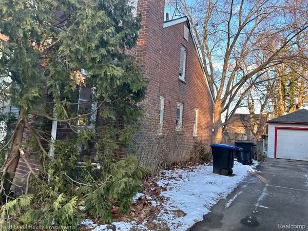 15778 Auburn ST, Detroit, MI 48223