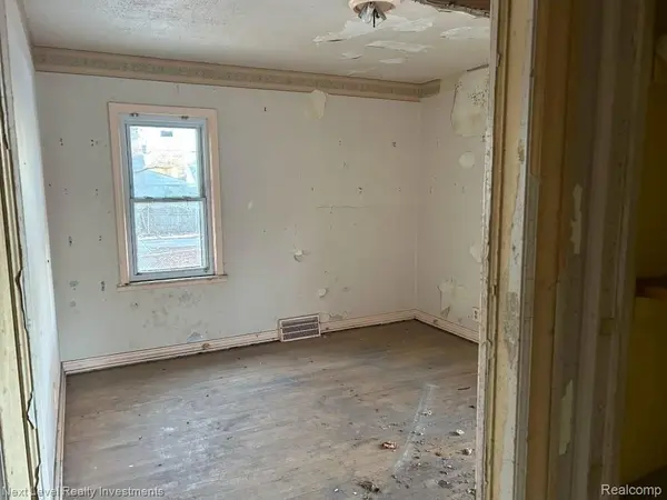 15778 Auburn ST, Detroit, MI 48223