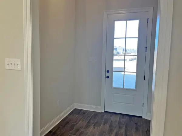 187 Lessie Drive, Stonewall, LA 71078