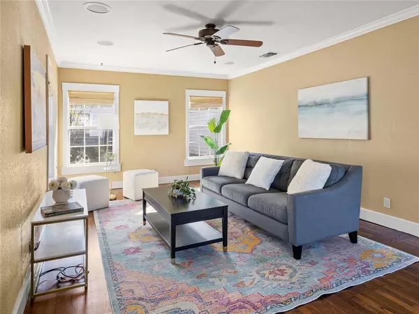 Fort Worth, TX 76107,817 Edgefield Road