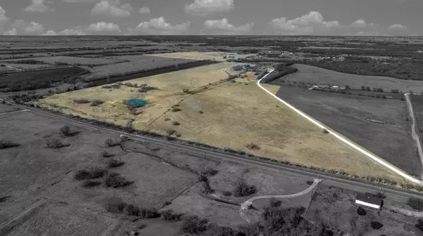 10367 W Clear Creek Rd W Road W, Sanger, TX 76266