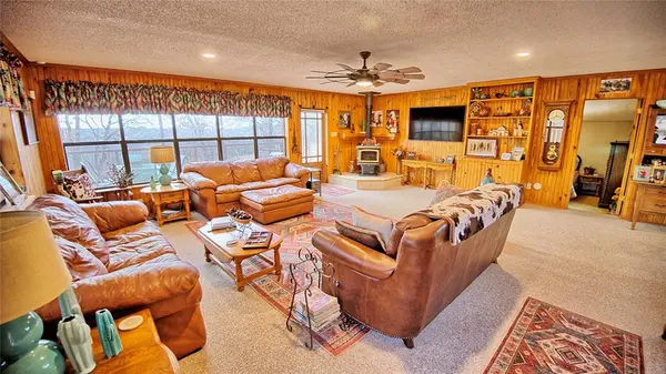 858 Ford Road, Bowie, TX 76230