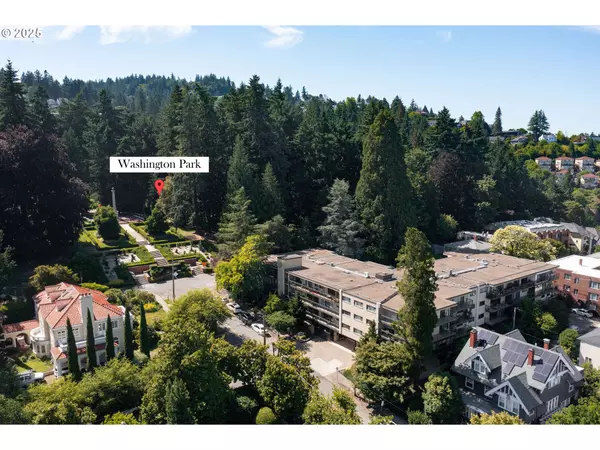 Portland, OR 97205,2393 SW PARK PL #106