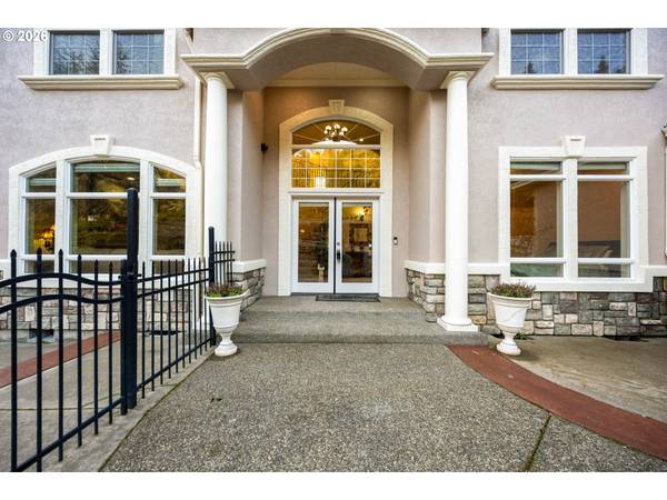 2744 NW DAYSHA DR, Roseburg, OR 97471