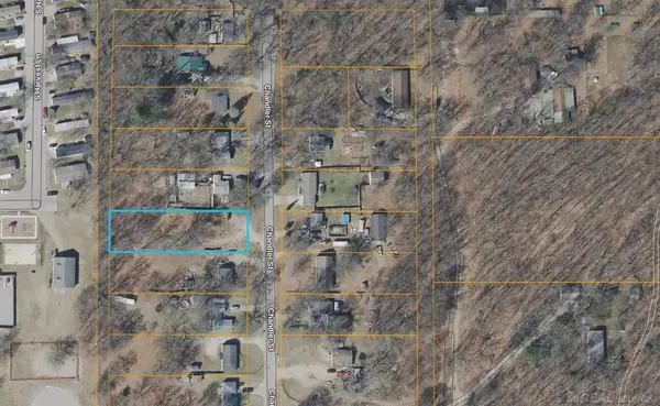 S Chandler ST, Muskegon, MI 49442