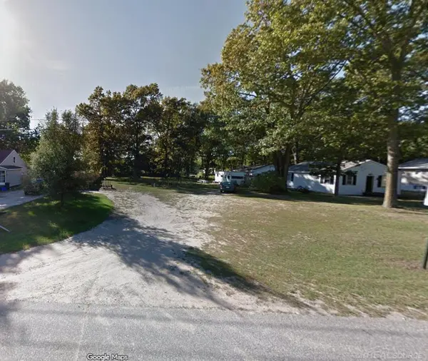 S Chandler ST, Muskegon, MI 49442