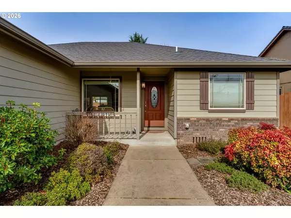 Creswell, OR 97426,28 SANDALWOOD LOOP