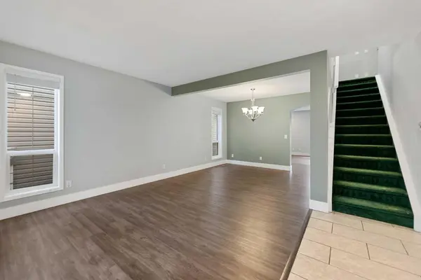 86 Coral Springs Close NE, Calgary, AB T3J 3S4