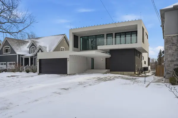 36 Windemere RD, Hamilton, ON L8E 5G5