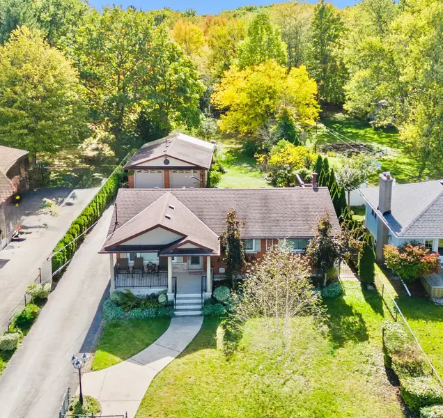 35 Chantler RD, Welland, ON L3C 4M6