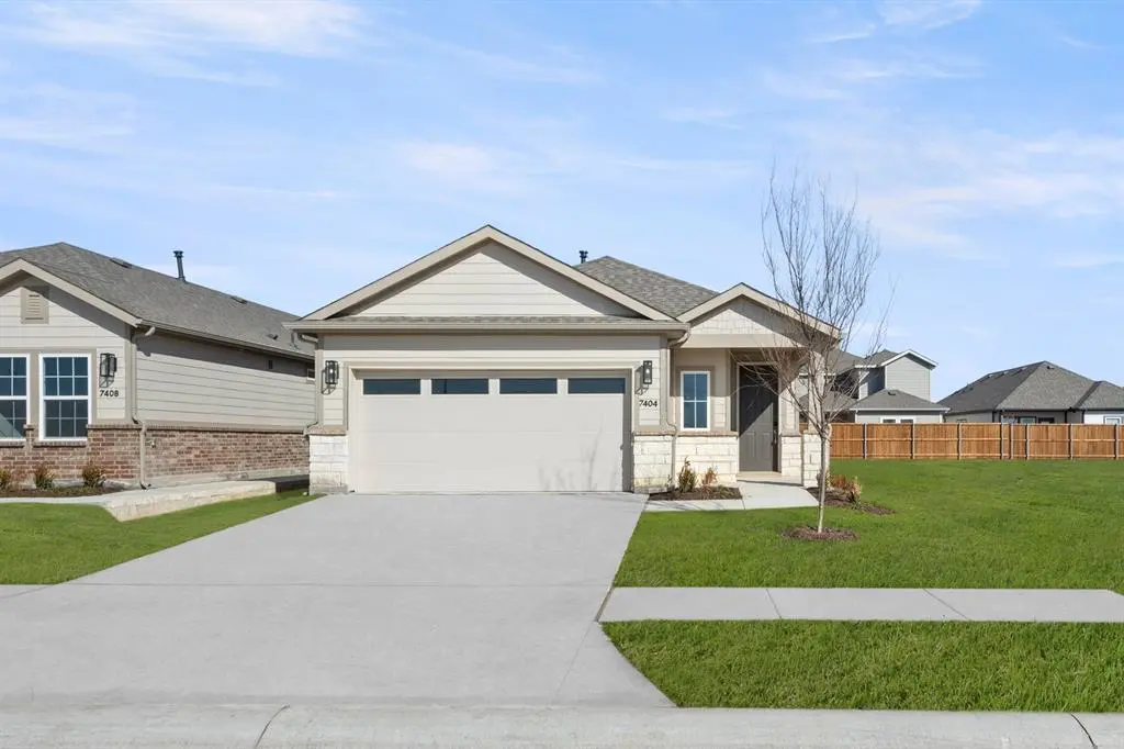 7404 Summer Sunset Drive, Denton, TX 76249