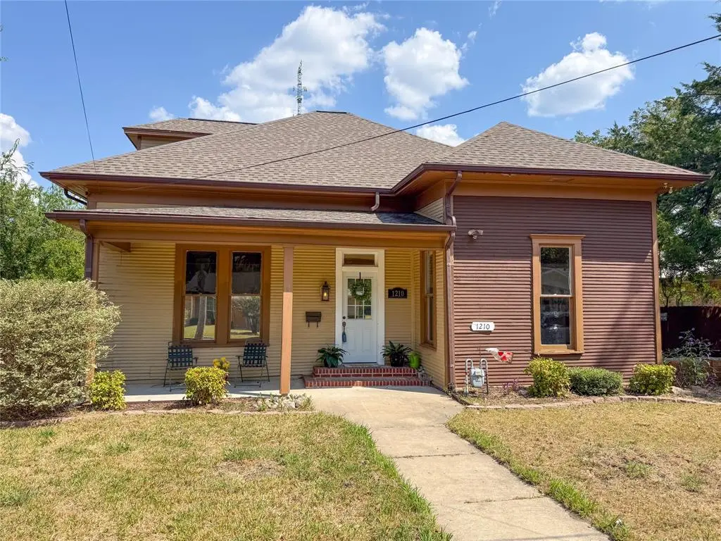 1210 Monroe Street, Commerce, TX 75428