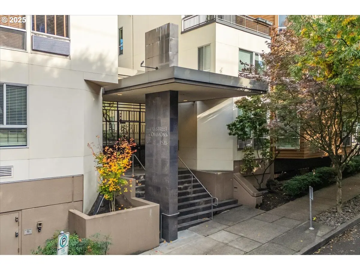 1535 SW CLAY ST #109, Portland, OR 97201