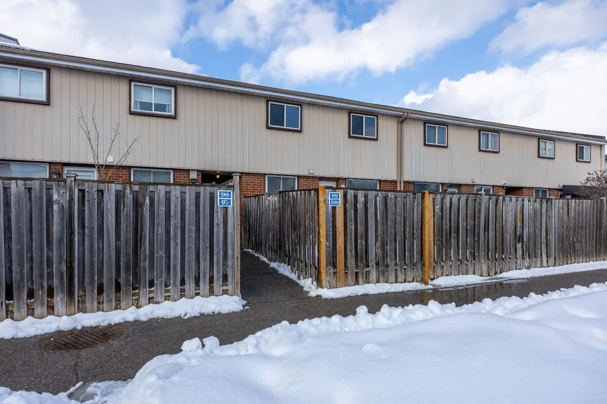 120 Nonquon RD #100, Oshawa, ON L1G 7E6