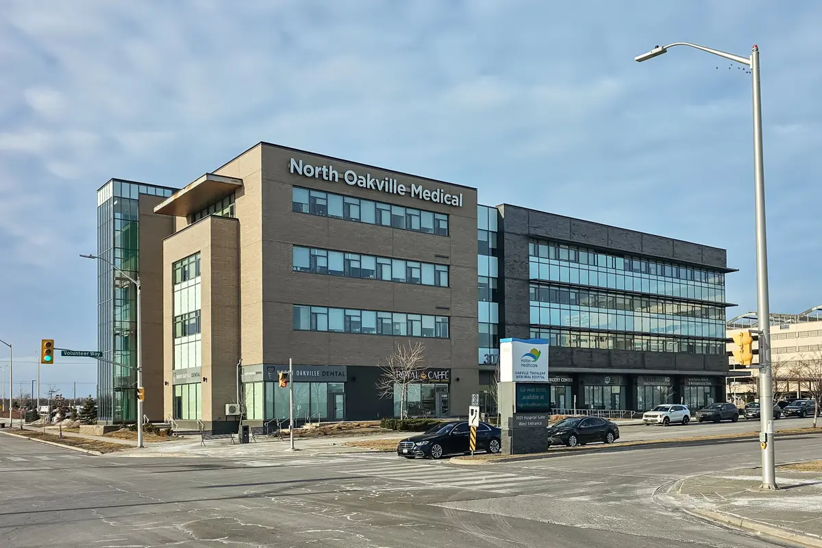 3075 Hospital Gate #414, Oakville, ON L6M 1M1