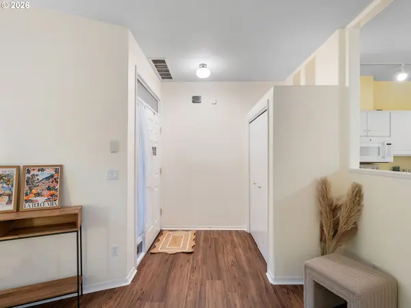 13210 SE 7TH ST #J45, Vancouver, WA 98683