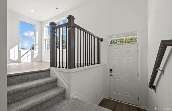 340 N Sydney CT, Plymouth, MI 48170