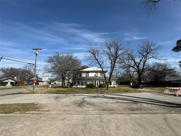 505 S Washington Street, Kaufman, TX 75142