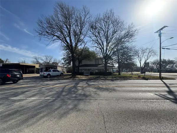 505 S Washington Street, Kaufman, TX 75142