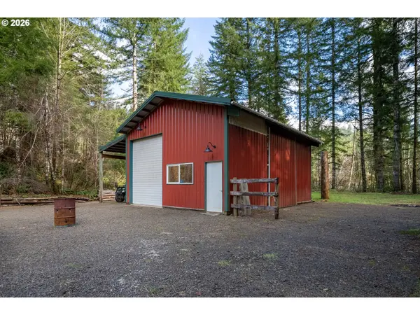 680 WOLF CREEK RD, Tillamook, OR 97141