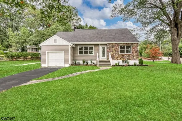 2 W Lake Shore Dr, Rockaway Twp., NJ 07866