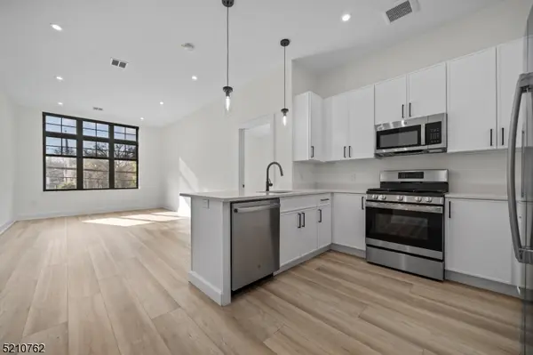 1 Union Ave #201, Cresskill Boro, NJ 07626