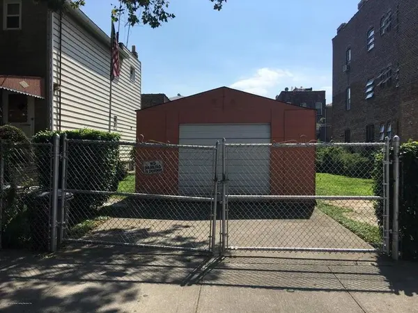 1472 67th ST, Brooklyn, NY 11219