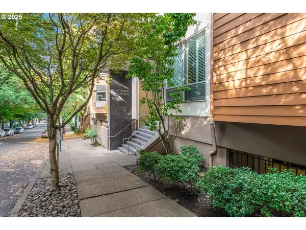 1535 SW CLAY ST #109, Portland, OR 97201