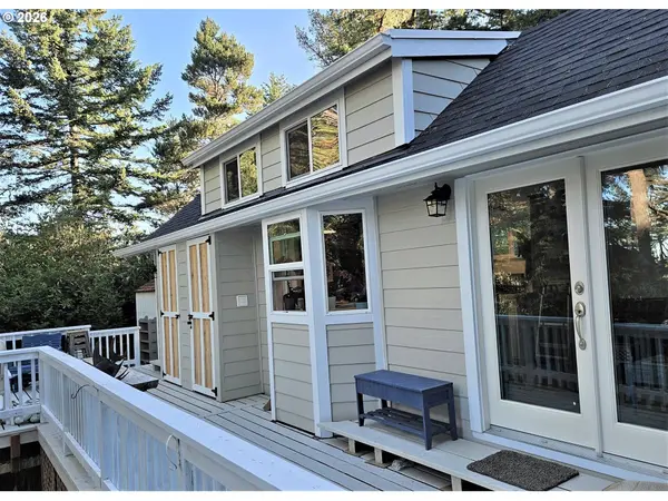 39 EASY ST, Florence, OR 97439